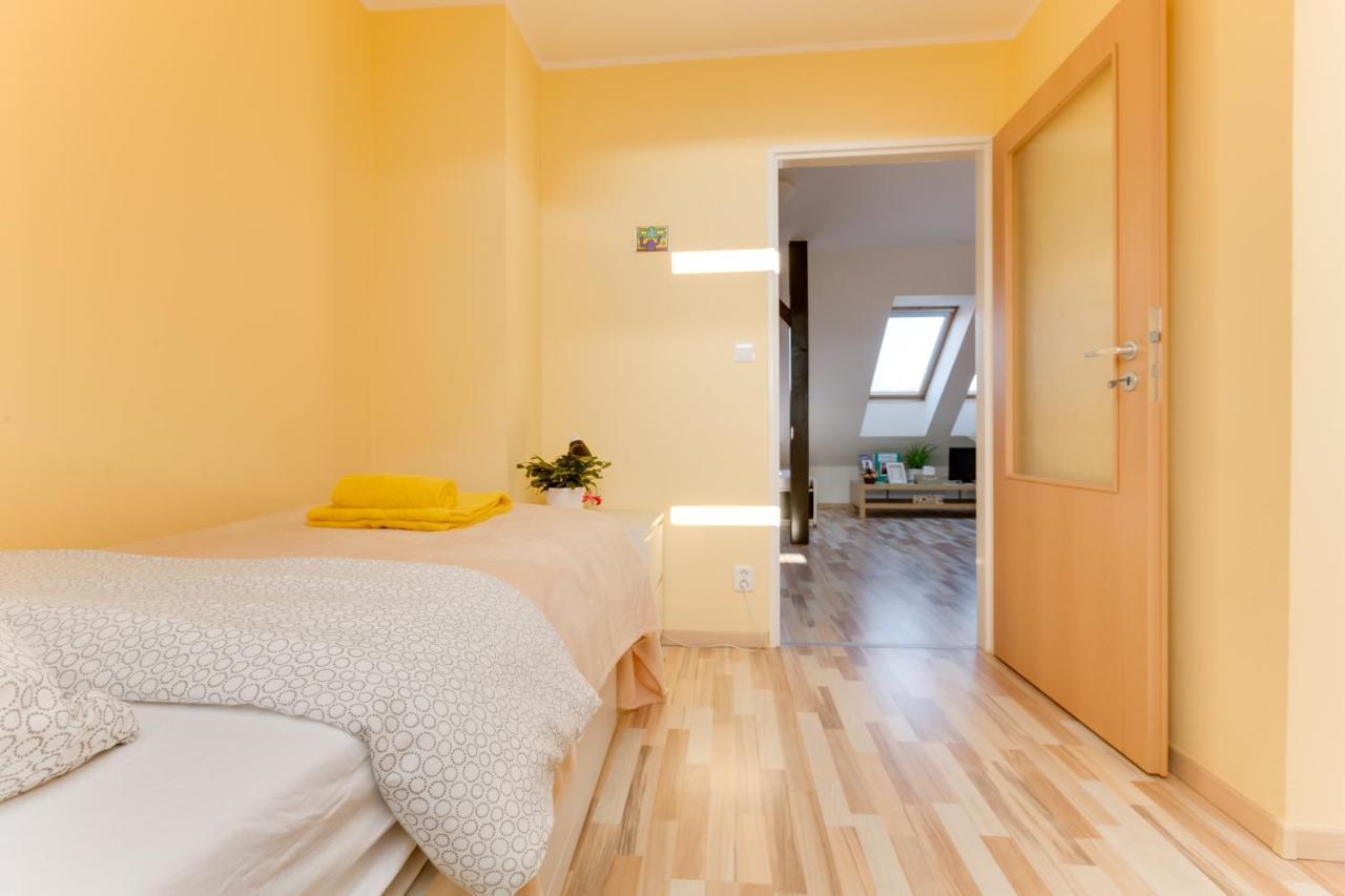 Jane'S Charming Apartment Praga Exterior foto